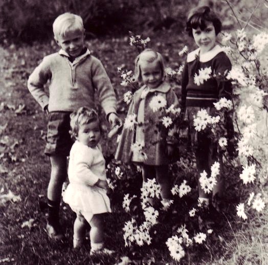 The Children of J. B. and Louisa Rhine, 1935
